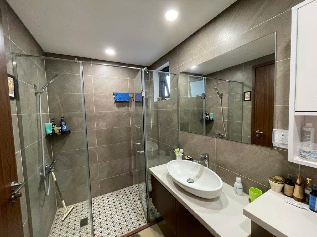 MẶT PHỐ MINH KHAI 43M - KINH DOANH ĐA DẠNG - VỈA HÈ ĐÁ BÓNG SĐCC. CHỈ HƠN 15 TỶ